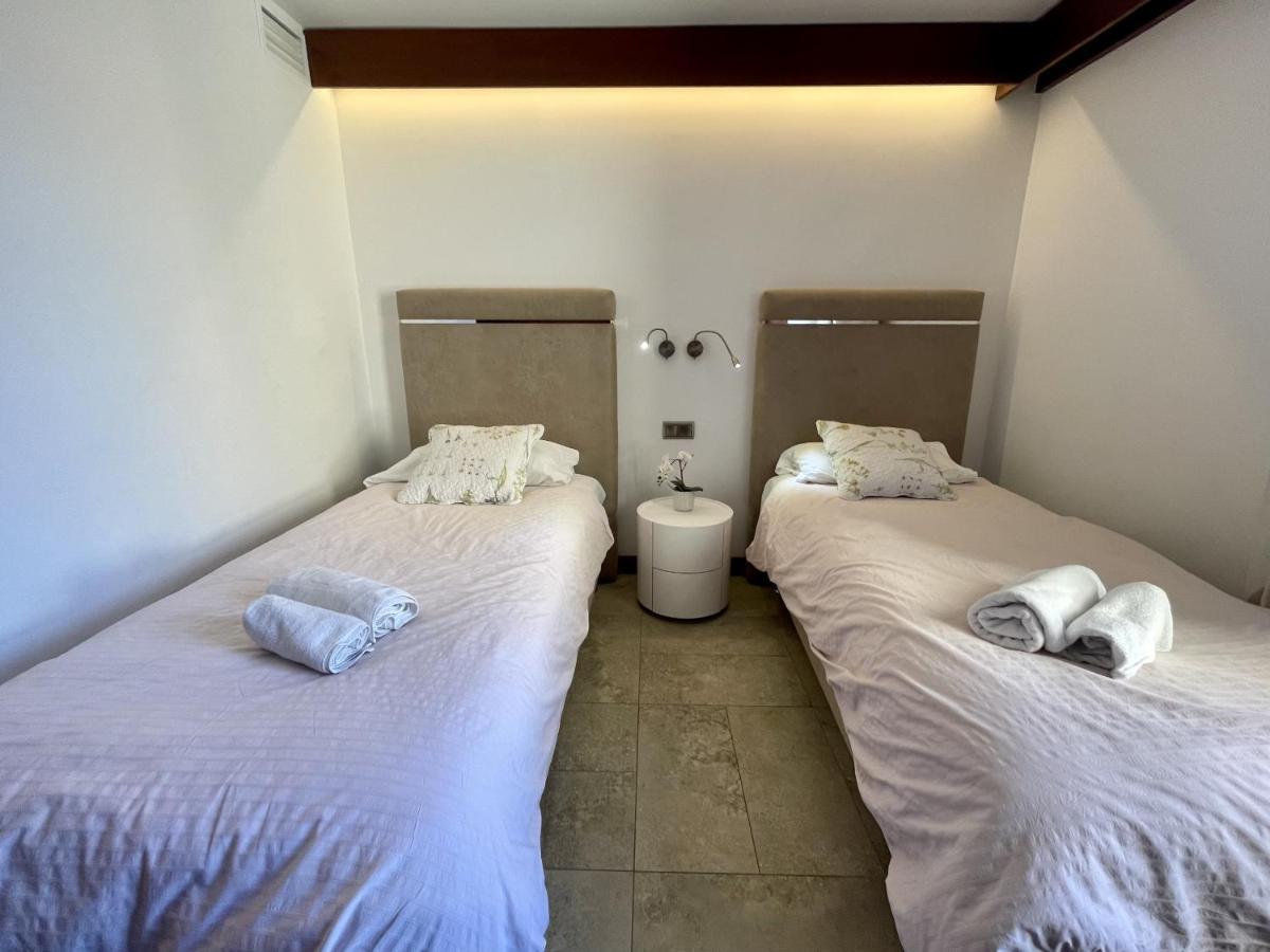 Exclusive Beachfront Apartment Torremolinos - Pool - Paddle - Tenis - Wifi - Central Aircon Luaran gambar